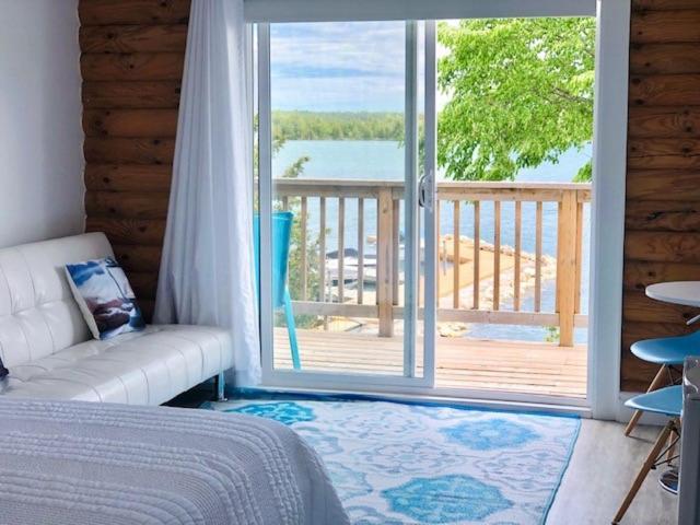 Tamarac Island Motel Stokes Bay Εξωτερικό φωτογραφία