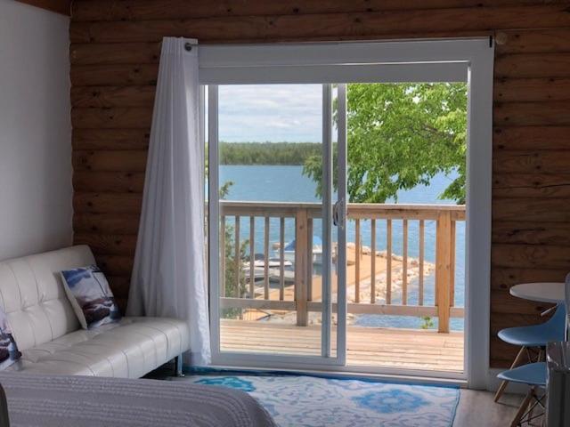 Tamarac Island Motel Stokes Bay Εξωτερικό φωτογραφία
